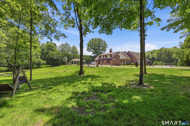 100 Somerwynd Lane, Suffield, CT 06078