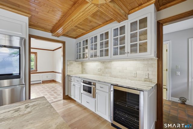 100 Somerwynd Lane, Suffield, CT 06078