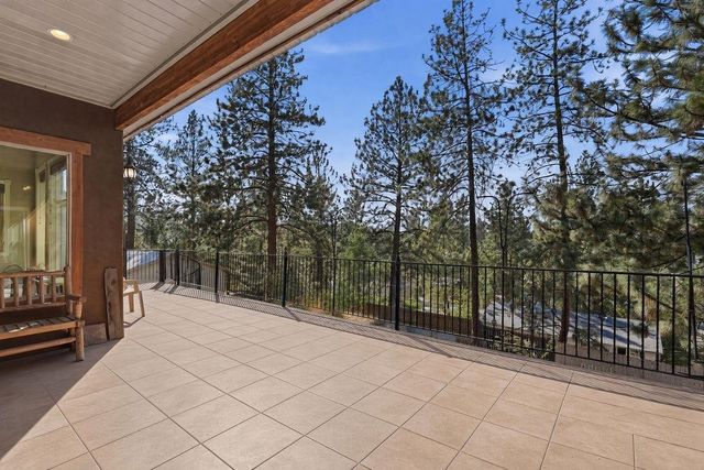1112 S Highland Dr, Spokane, WA 99212