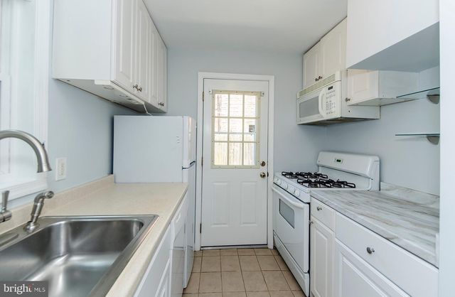 908 S HIGHLAND ST S, Arlington, VA 22204