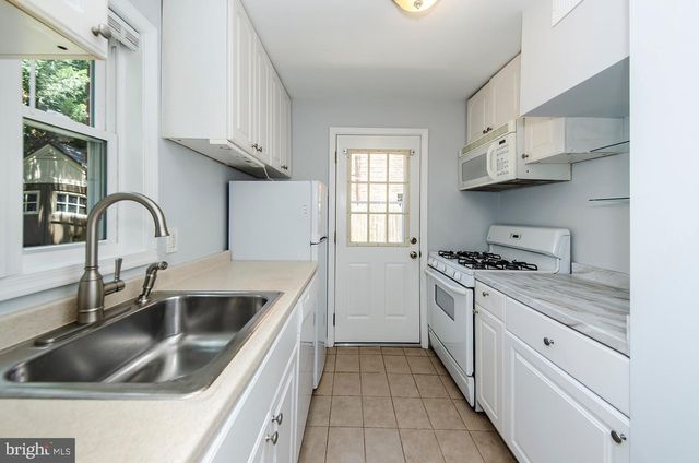 908 S HIGHLAND ST S, Arlington, VA 22204