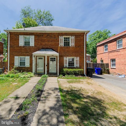 908 S HIGHLAND ST S, Arlington, VA 22204