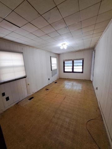 1920 Spruce Boulevard, North Charleston, SC 29406