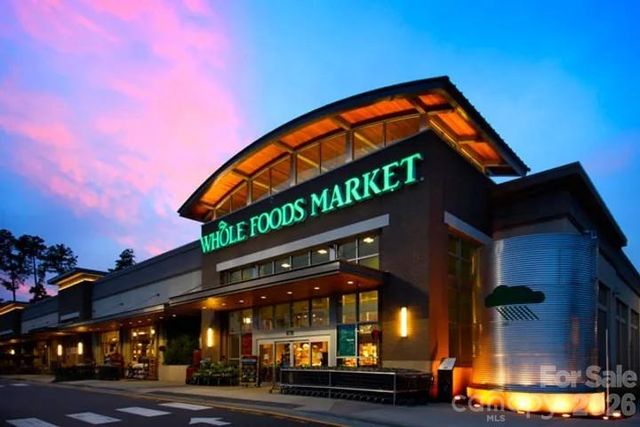 4228 Vista Pine Drive, Charlotte, NC 28215