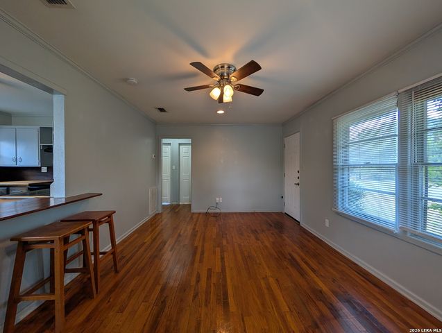 890 JOSEPHINE ST, New Braunfels, TX 78130