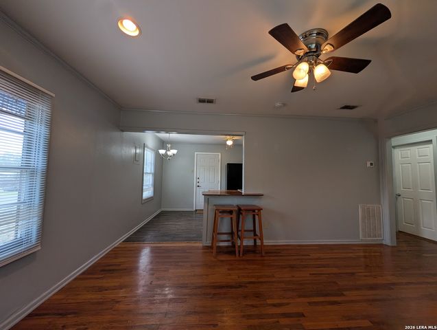 890 JOSEPHINE ST, New Braunfels, TX 78130