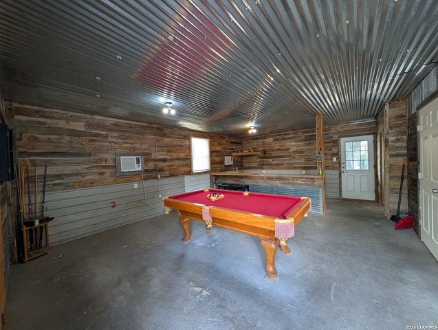 890 JOSEPHINE ST, New Braunfels, TX 78130