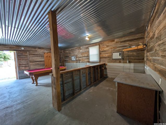 890 JOSEPHINE ST, New Braunfels, TX 78130