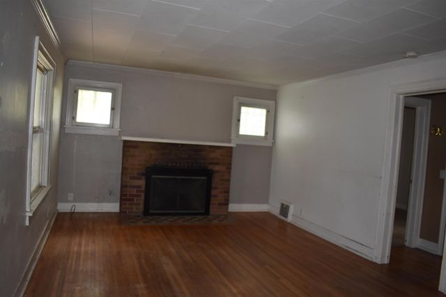 10115 N Whitworth Dr, Spokane, WA 99218