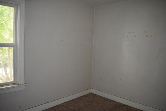 10115 N Whitworth Dr, Spokane, WA 99218