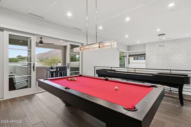 5720 E Huntress Drive, Paradise Valley, AZ 85253