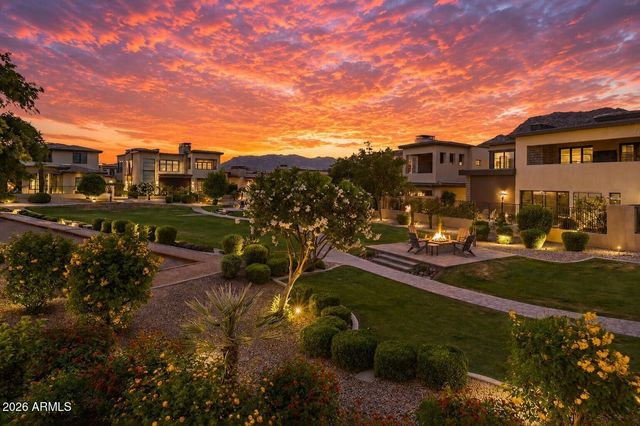 5720 E Huntress Drive, Paradise Valley, AZ 85253