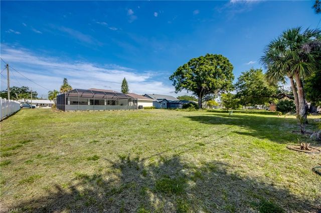 308 North AVE, Lehigh Acres, FL 33936