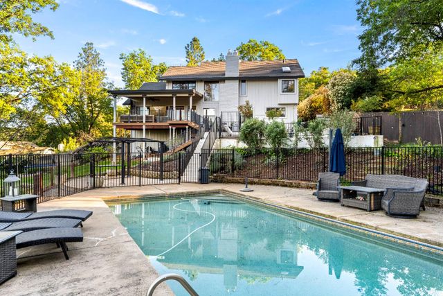 3379 Paloran Ct, Shingle Springs, CA 95682