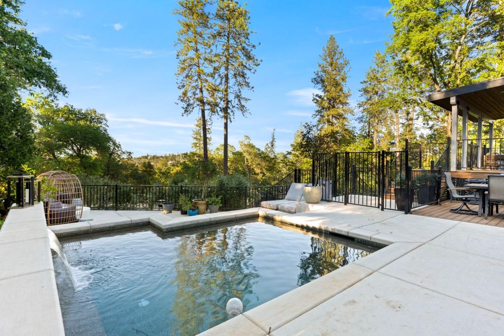 3379 Paloran Ct, Shingle Springs, CA 95682