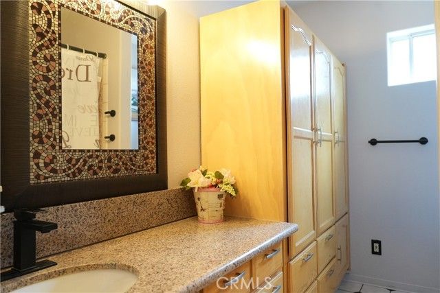10770 State Street, Lynwood, CA 90262