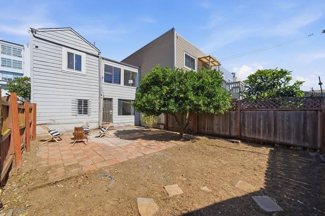 31 Rio Verde Street, Daly City, CA 94014