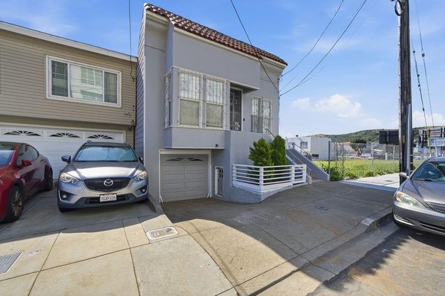 31 Rio Verde Street, Daly City, CA 94014