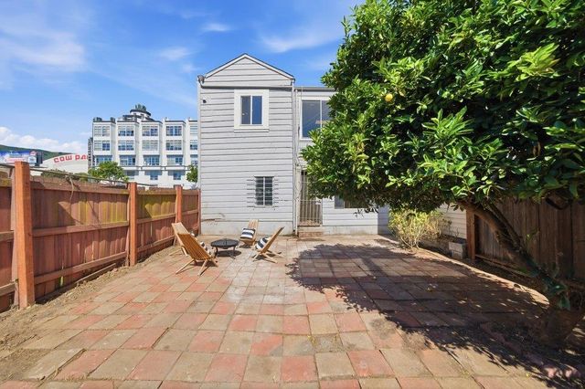 31 Rio Verde Street, Daly City, CA 94014