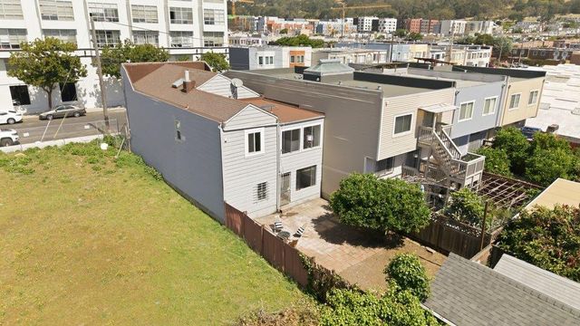 31 Rio Verde Street, Daly City, CA 94014