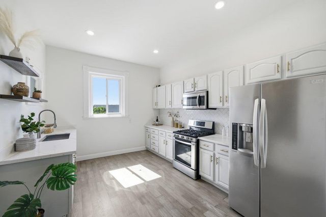 31 Rio Verde Street, Daly City, CA 94014