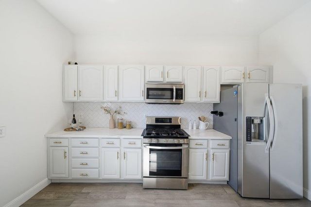 31 Rio Verde Street, Daly City, CA 94014