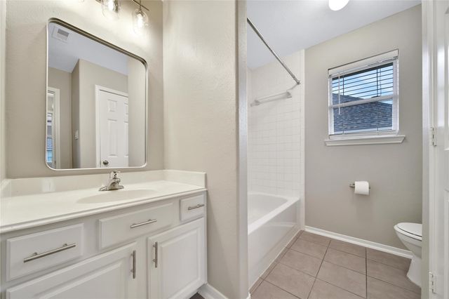 2514 Goldeneye Lane, League City, TX 77573