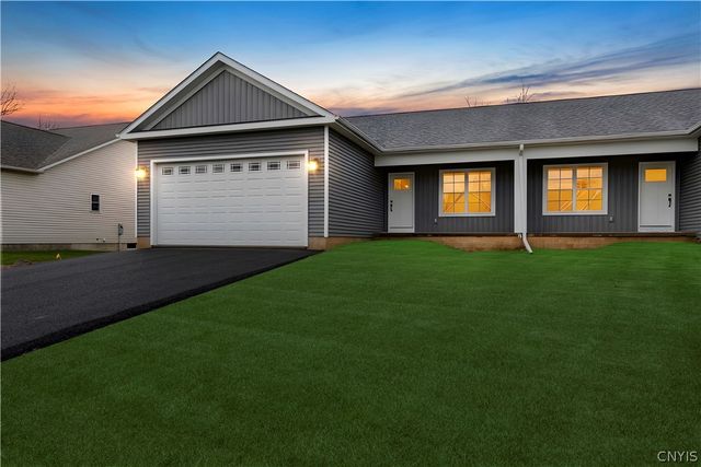 300 Nicks Way, Geddes, NY 13209