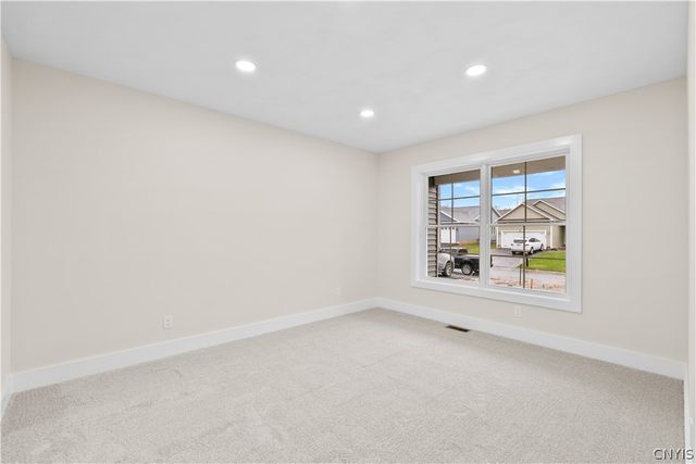 300 Nicks Way, Geddes, NY 13209