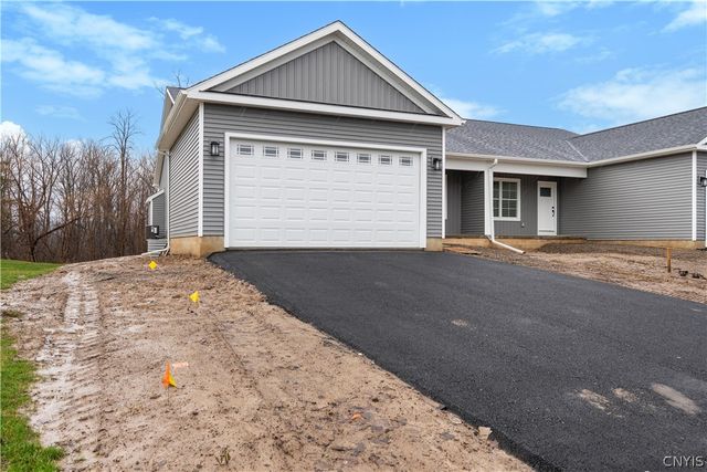 300 Nicks Way, Geddes, NY 13209