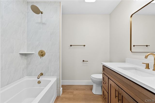 300 Nicks Way, Geddes, NY 13209