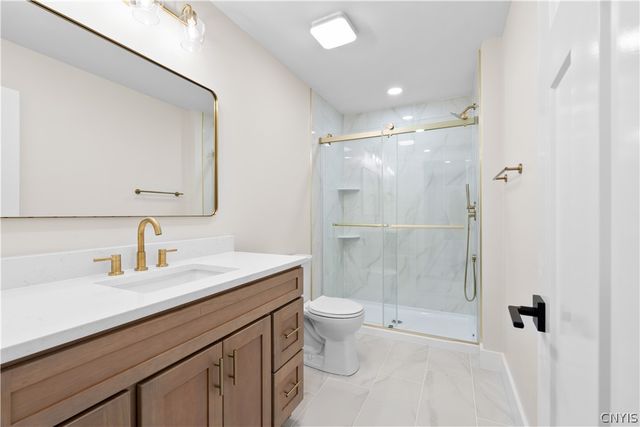 300 Nicks Way, Geddes, NY 13209