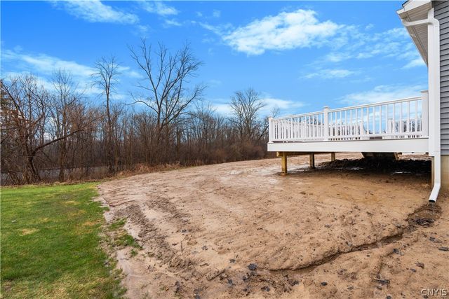 300 Nicks Way, Geddes, NY 13209