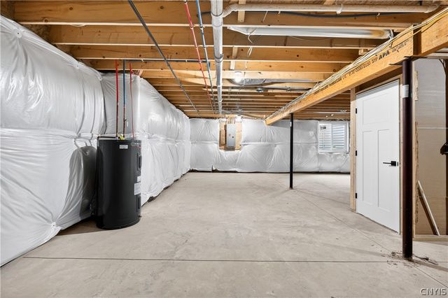 300 Nicks Way, Geddes, NY 13209