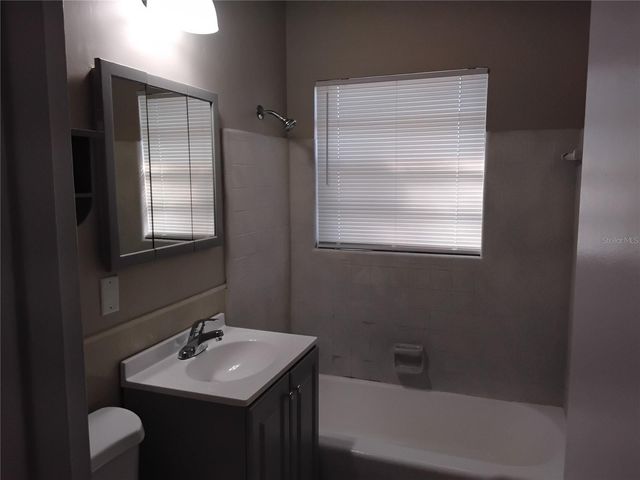 327 BARBARA CIRCLE, Belleair, FL 33756