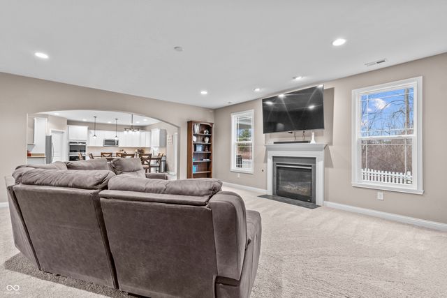 3694 Sheffield Park Way, Westfield, IN 46074