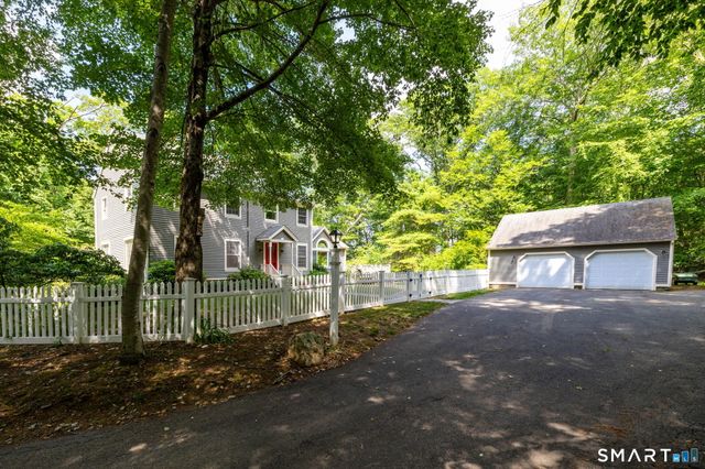 91 Whippoorwill Hollow Road, East Hampton, CT 06424