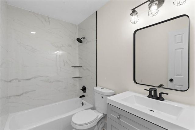 2347 Greenway Drive, Decatur, GA 30035