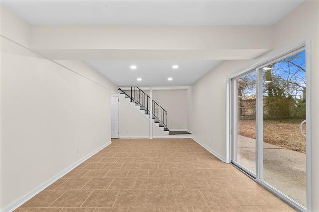 2347 Greenway Drive, Decatur, GA 30035