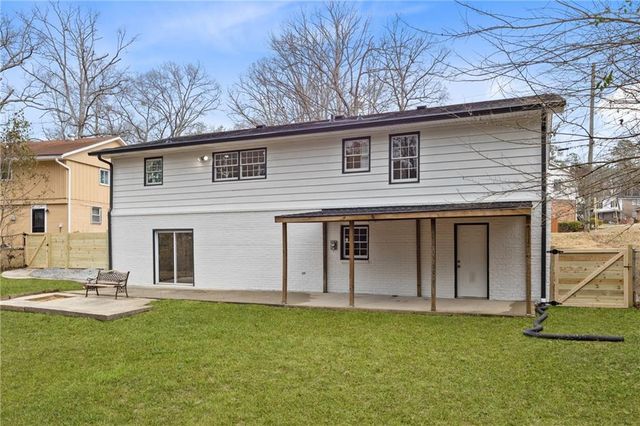 2347 Greenway Drive, Decatur, GA 30035