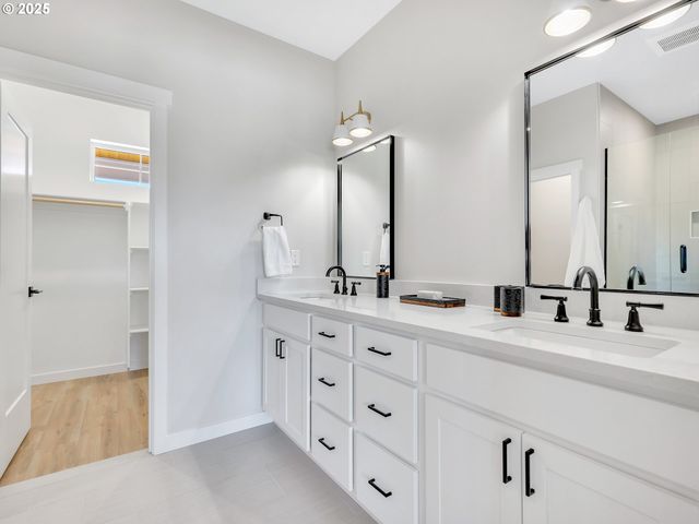 90250 HOBIE Rd, Warrenton, OR 97146