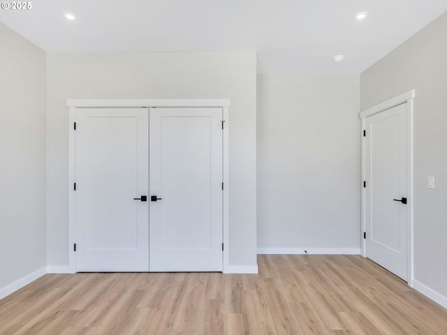 90250 HOBIE Rd, Warrenton, OR 97146