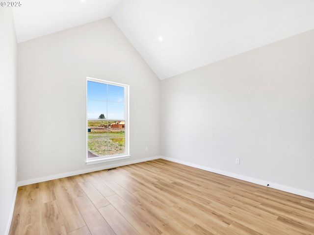 90250 HOBIE Rd, Warrenton, OR 97146