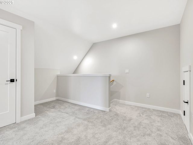 90250 HOBIE Rd, Warrenton, OR 97146