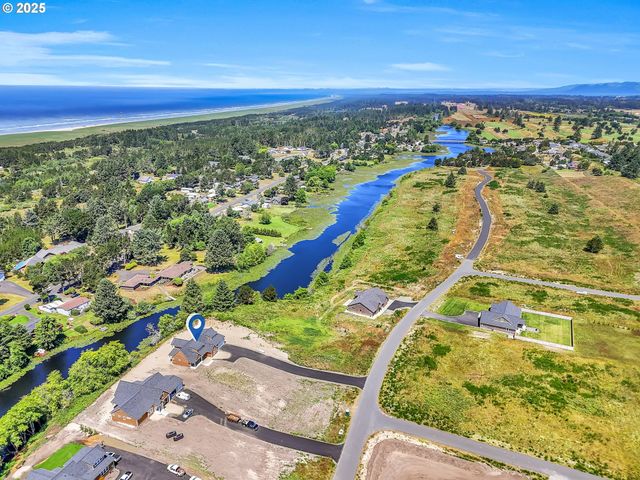 90250 HOBIE Rd, Warrenton, OR 97146