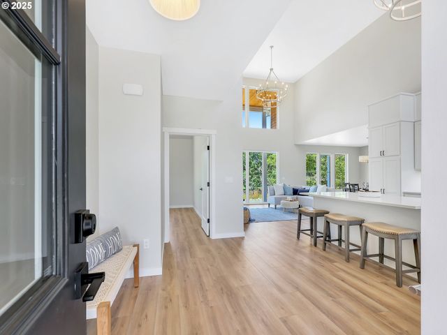 90250 HOBIE Rd, Warrenton, OR 97146