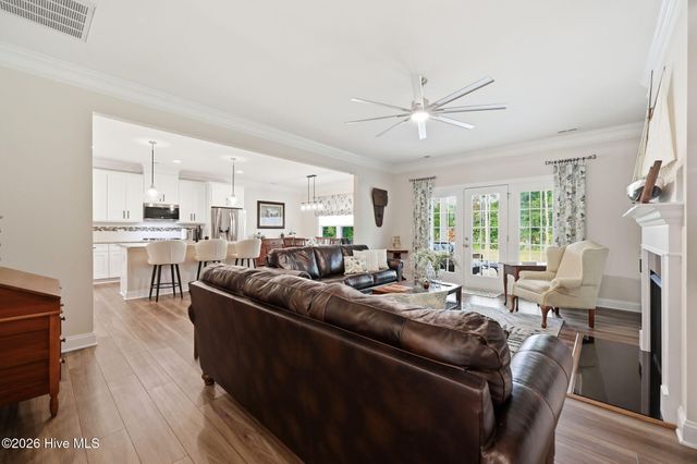 2200 Three Oaks Drive, Greenville, NC 27858