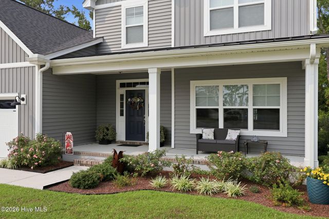 2200 Three Oaks Drive, Greenville, NC 27858