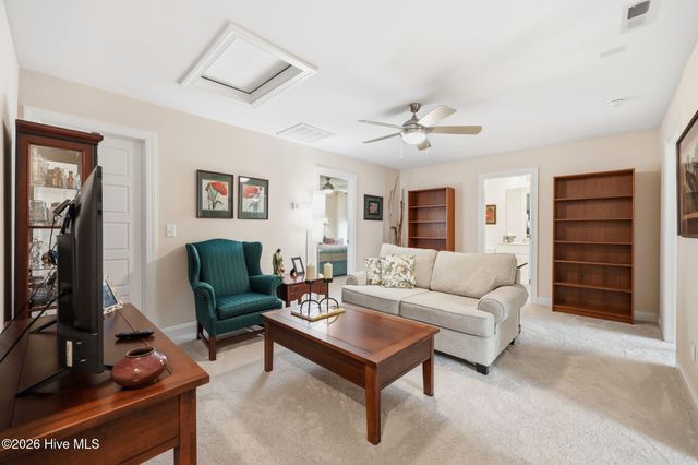 2200 Three Oaks Drive, Greenville, NC 27858