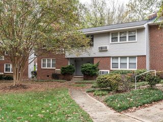 627 Daniels Street Apt C, Raleigh, NC 27605